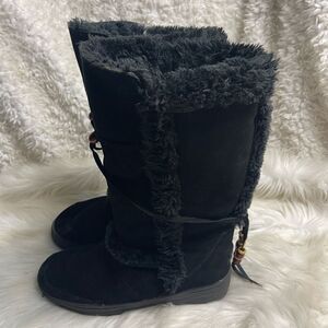 Ugg Black sheepskin tall Boots with Beaded Accents wool lining chunky soles SZ8